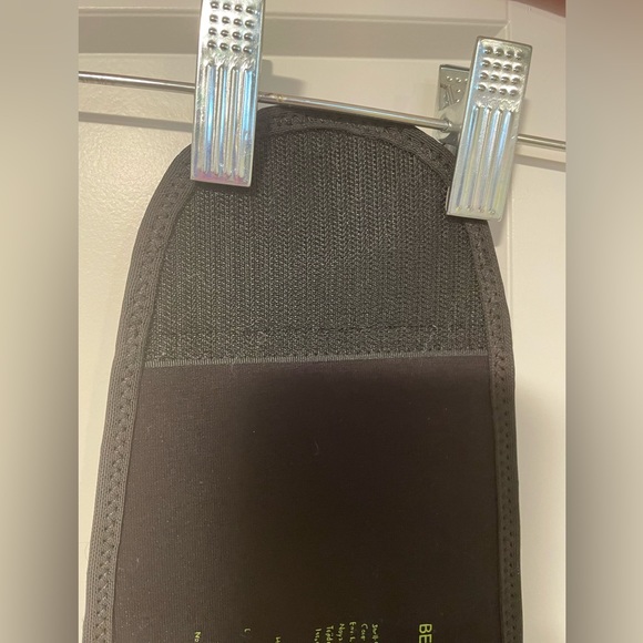 Belly Bandit Upsie Belly Pregnancy Support Band - Picture 2 of 9